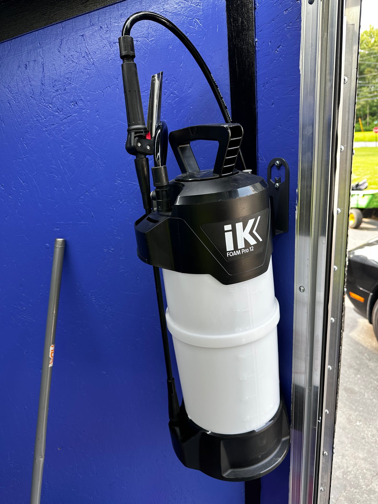 IK 12.0 Sprayer Hangers