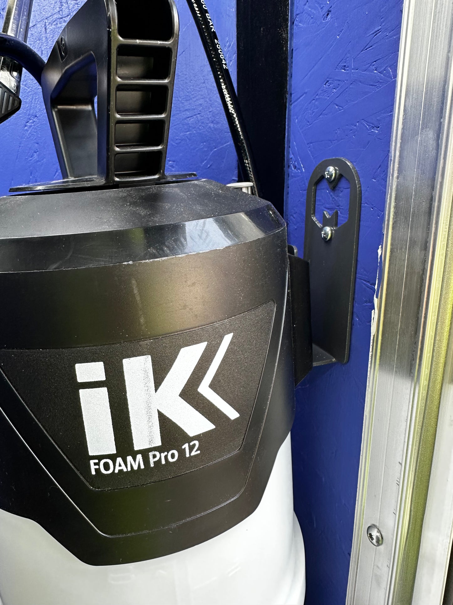 IK 12.0 Sprayer Hangers