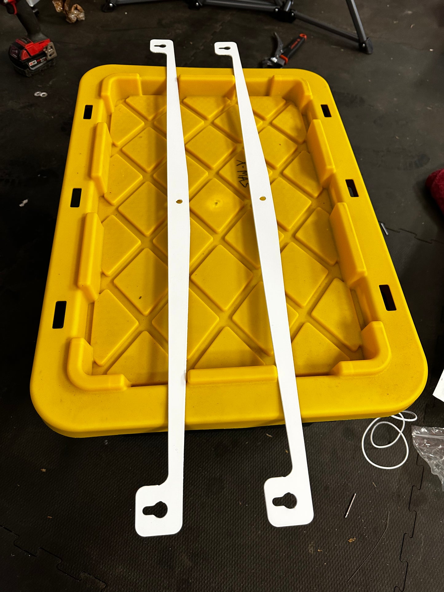 Mammoth Lighting Hangers